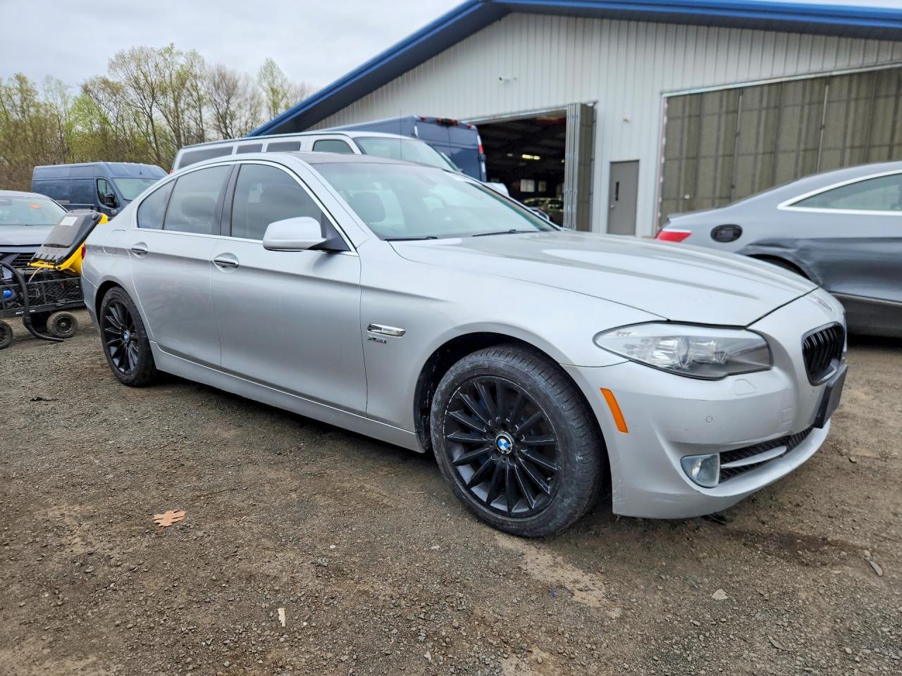 2012 BMW 535 Xi - Image 4