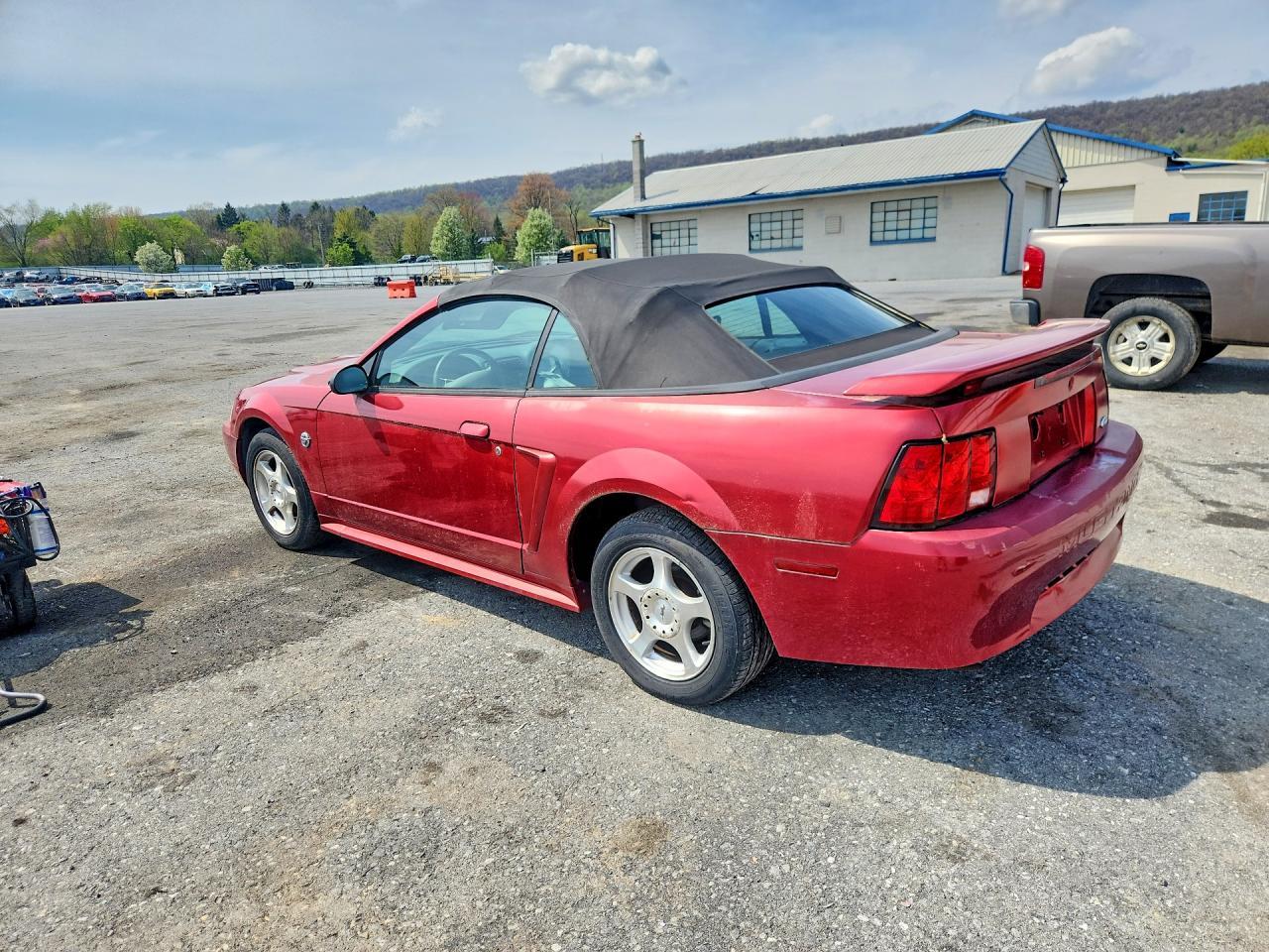 2004 Ford Mustang - Image 2