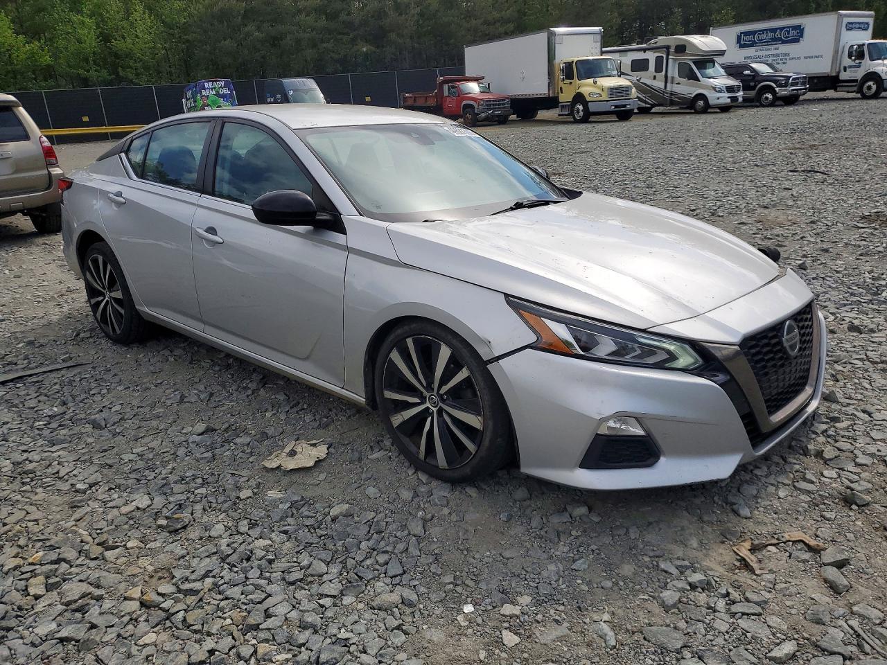 2020 Nissan Altima Sr - Image 4