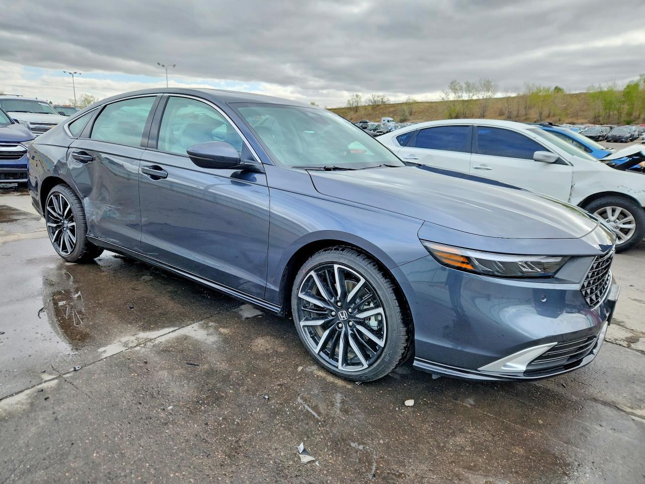 2025 Honda Accord Touring Hybrid - Image 4