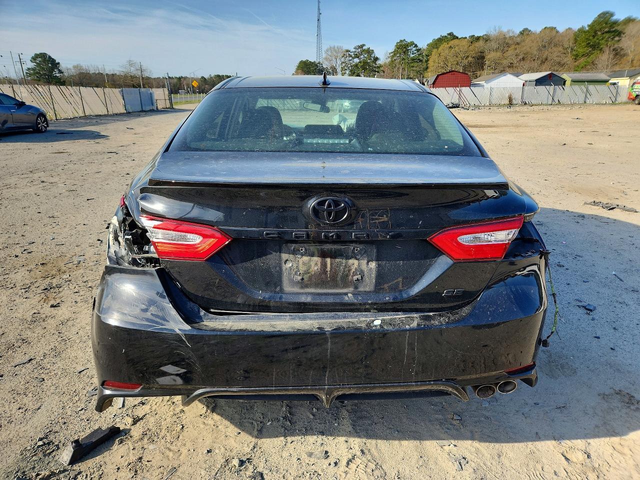 2020 Toyota Camry Se - Image 6