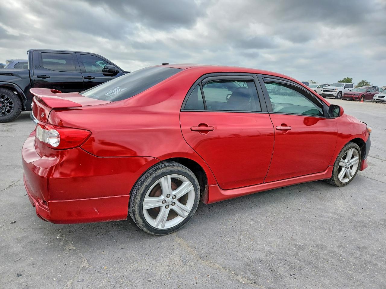 2013 Toyota Corolla S - Фото 3