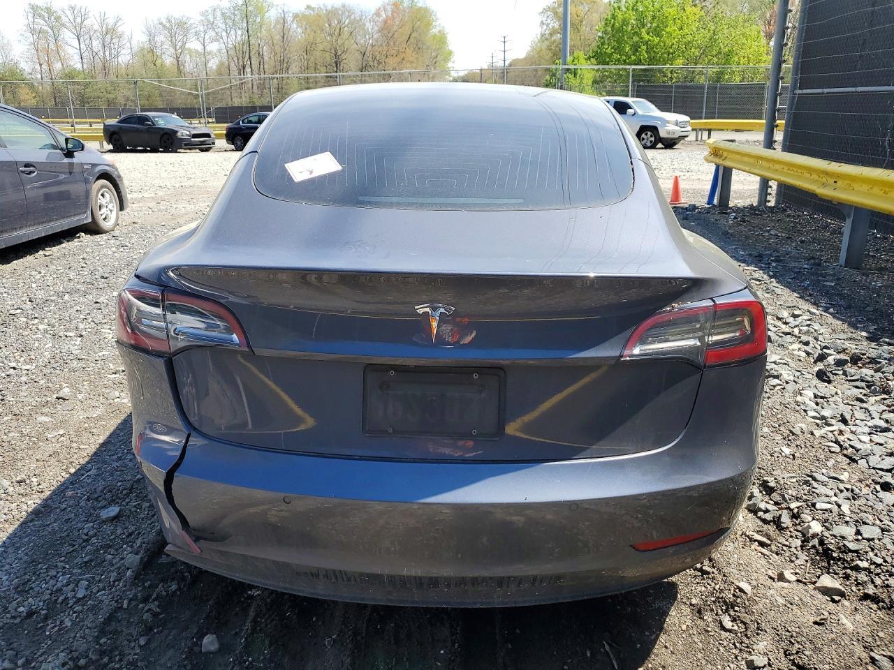 2022 Tesla Model 3 - Image 6