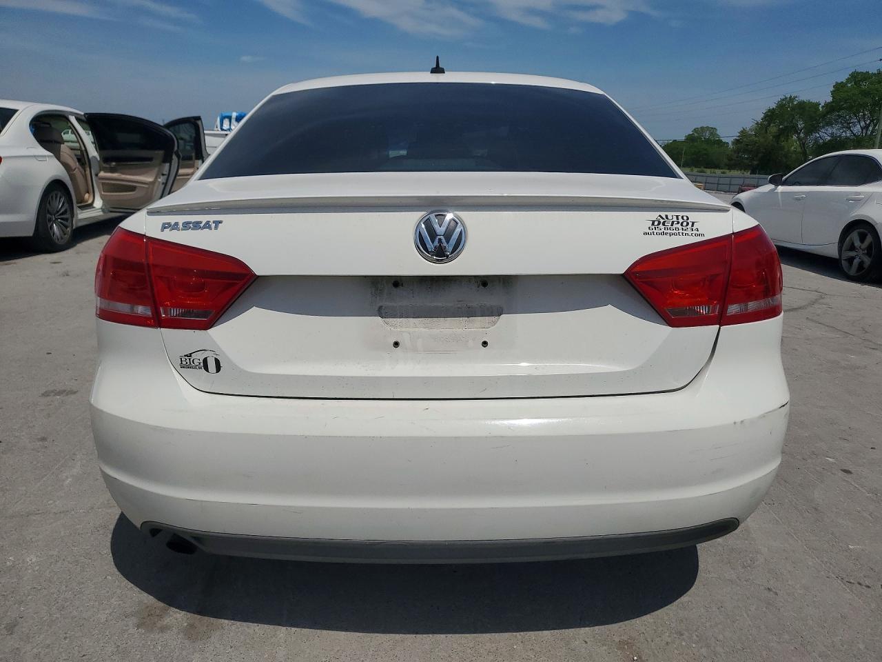 2013 Volkswagen Passat S - Image 6