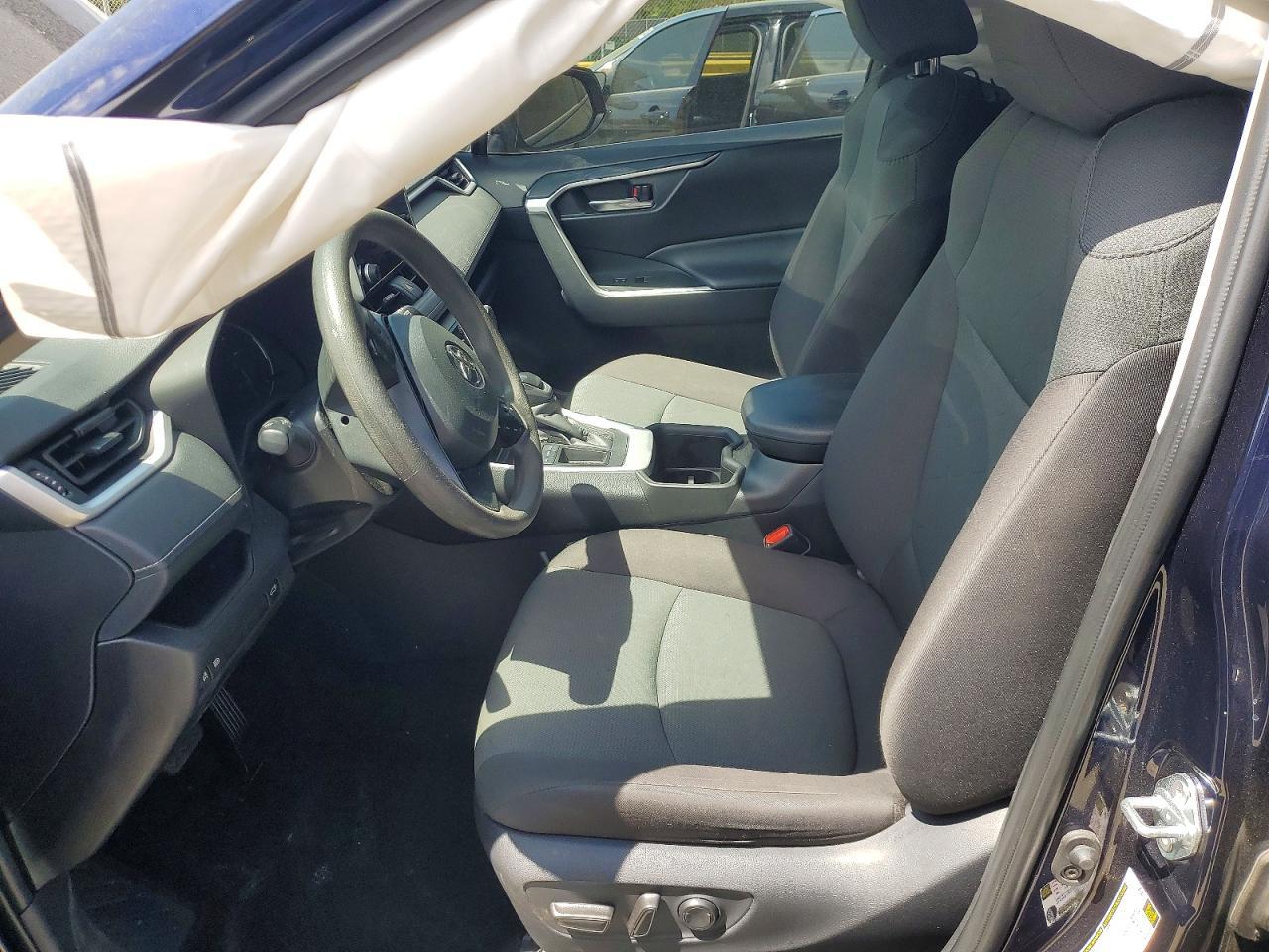 2024 Toyota Rav4 Xle - Image 7