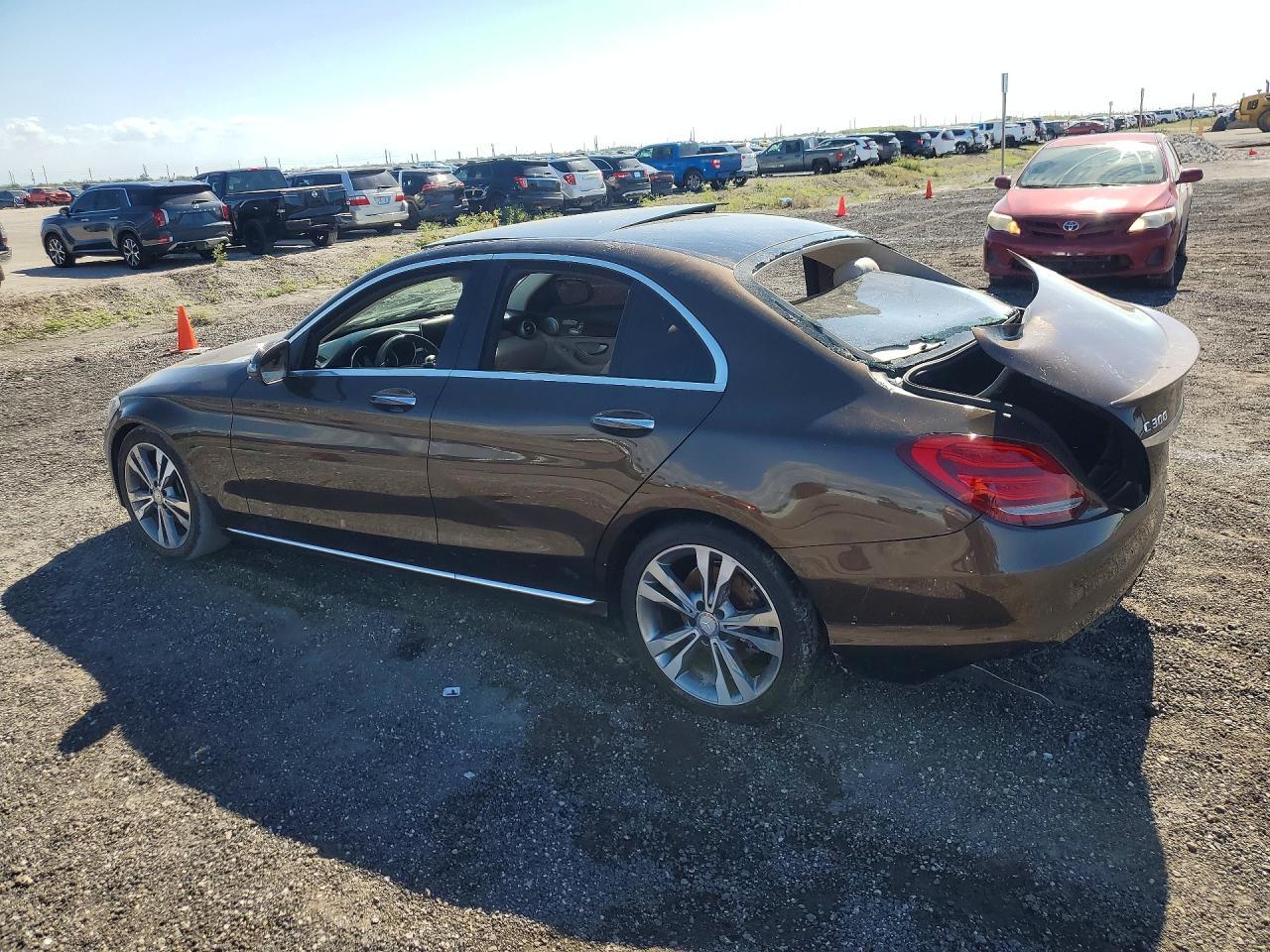 2016 Mercedes-Benz C 300 - Image 2