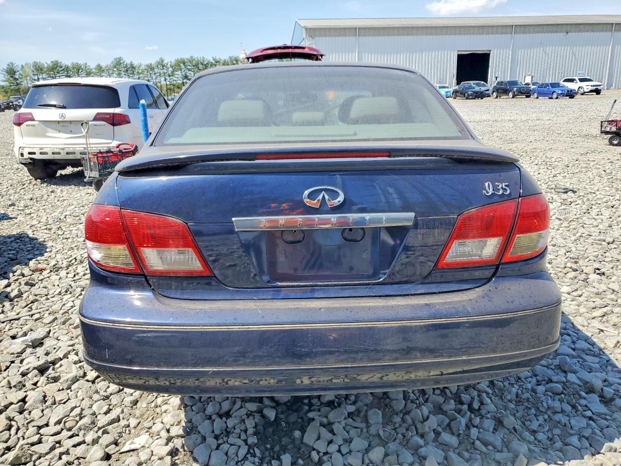 2004 Infiniti I35 Base - Фото 6