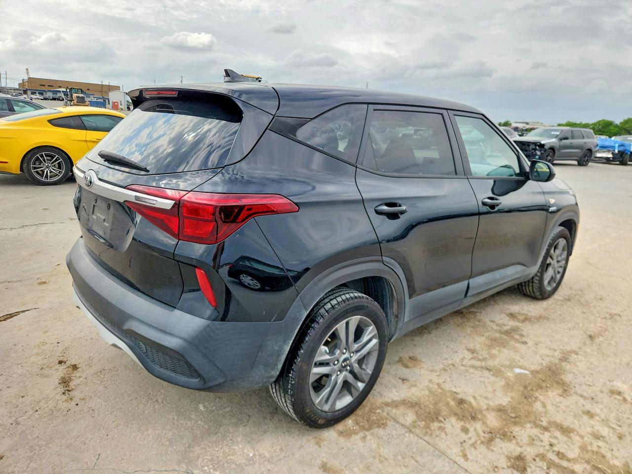 2021 Kia Seltos Lx - Image 3