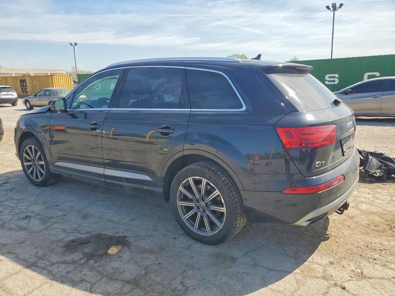 2017 Audi Q7 Premium Plus - Фото 2
