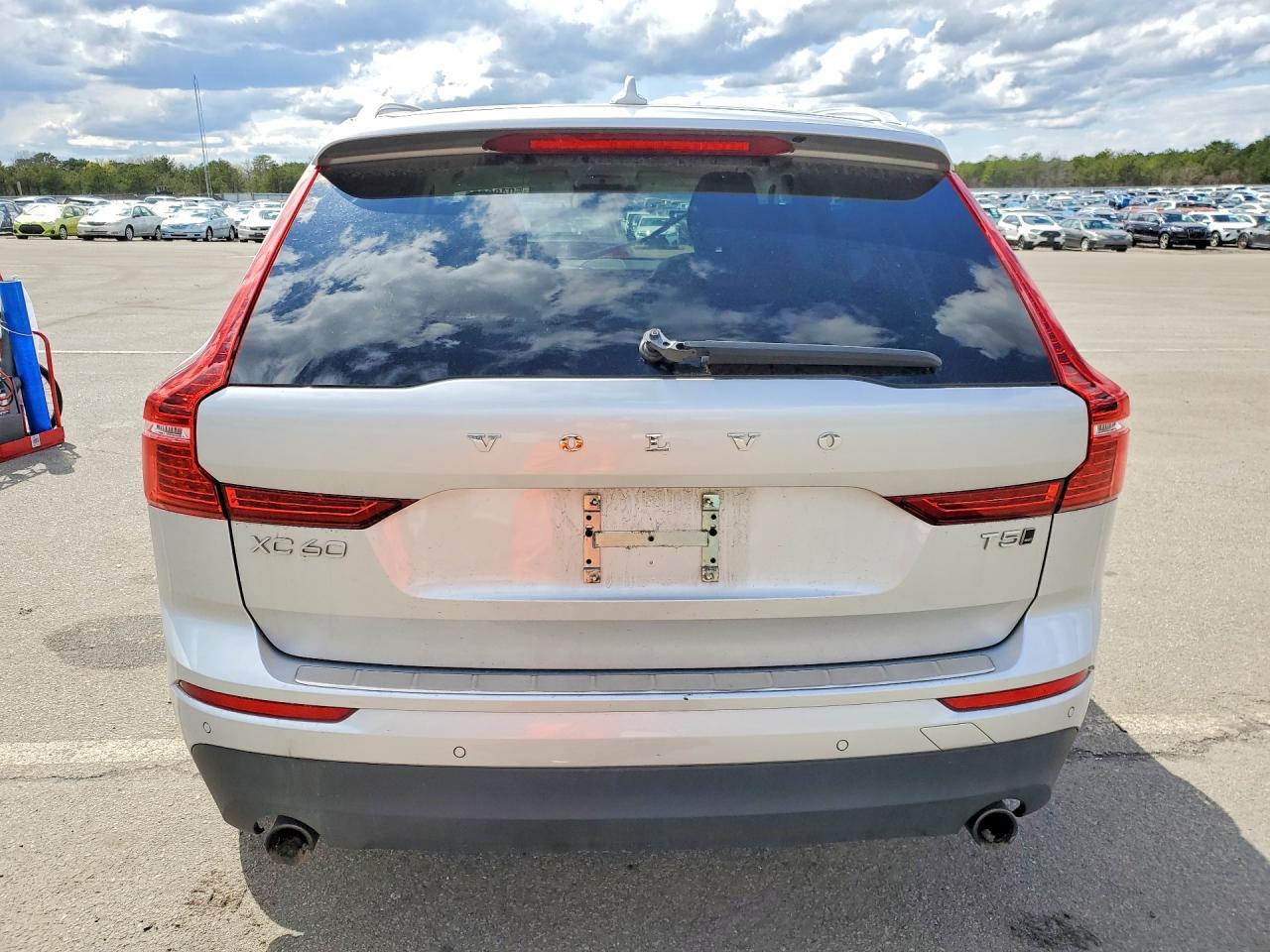 2020 Volvo Xc60 T5 Momentum - Фото 6