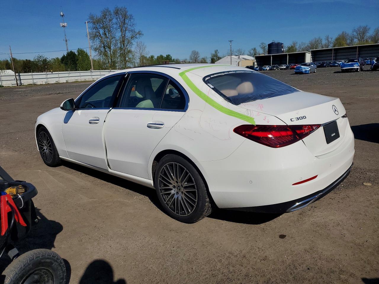2024 Mercedes-Benz C 300 4Matic - Фото 2