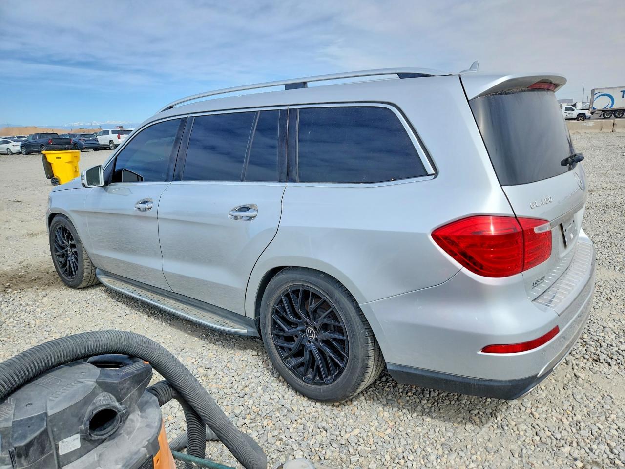 2015 Mercedes-Benz Gl 450 4Matic - Image 2