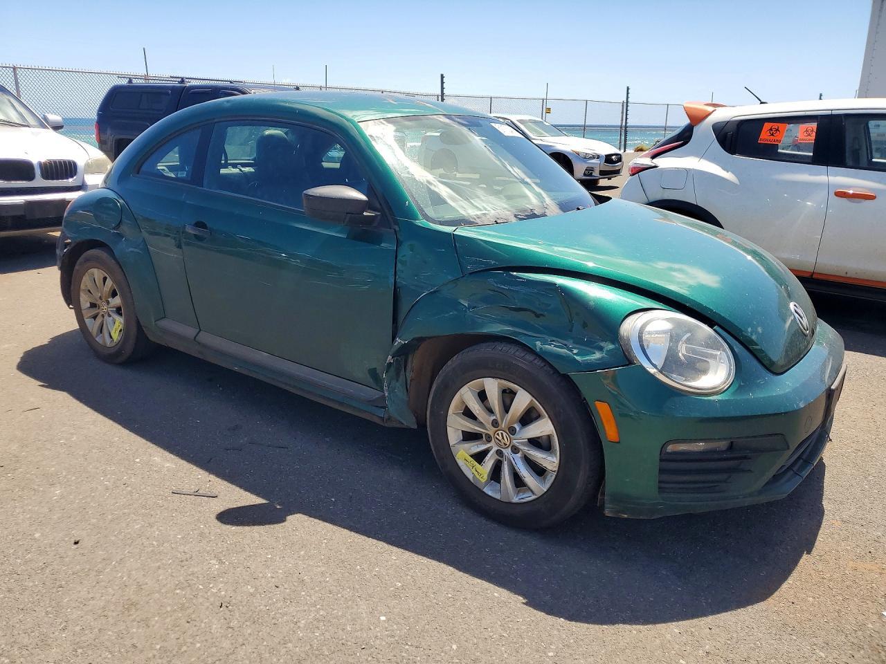 2017 Volkswagen Beetle 1.8T - Фото 4