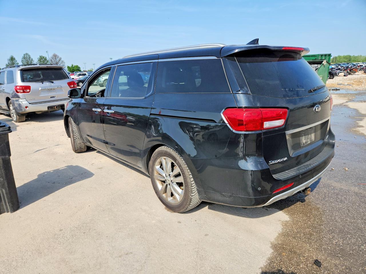 2016 Kia Sedona Sxl - Фото 2