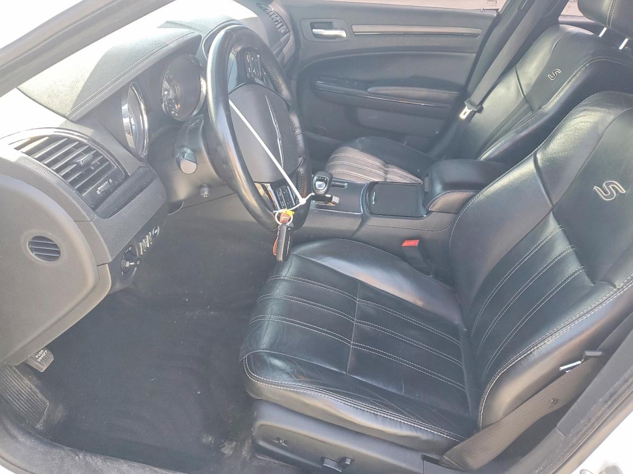 2012 Chrysler 300 S - Фото 7