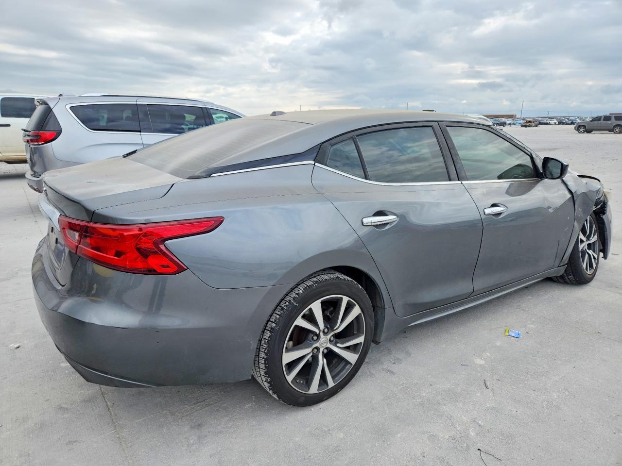2017 Nissan Maxima 3.5 S - Image 3