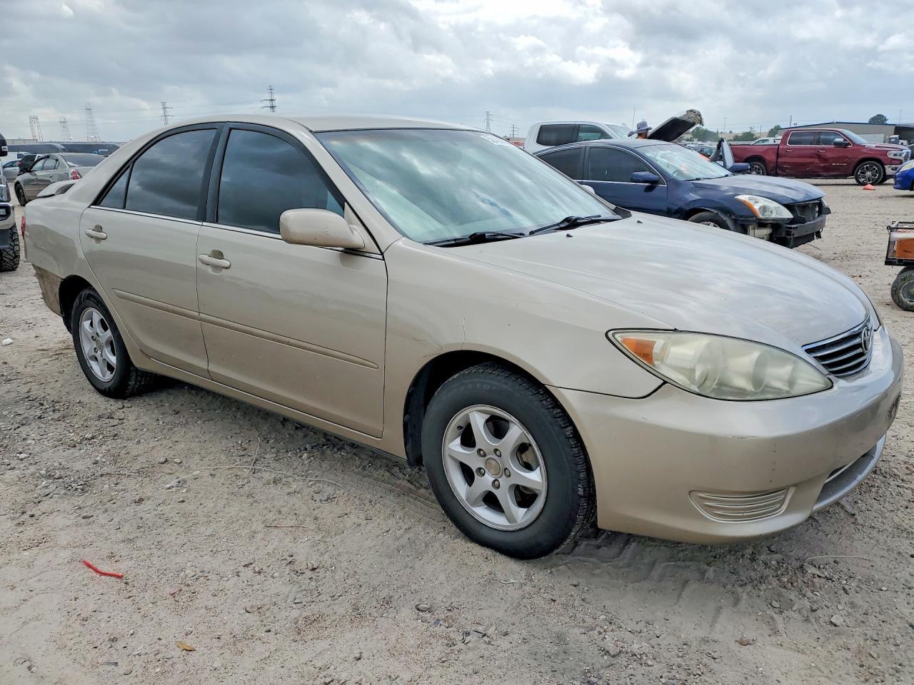 2005 Toyota Camry Le - Фото 4
