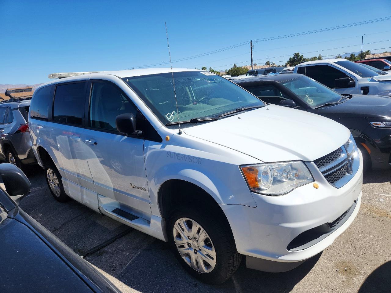 2018 Dodge Grand Caravan Se - Image 4