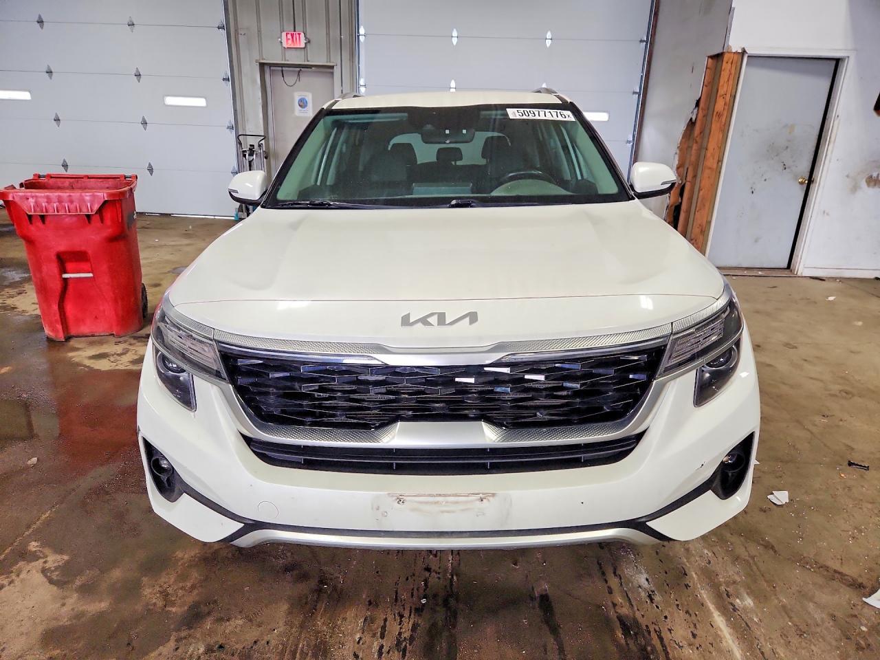 2023 Kia Seltos S - Image 5