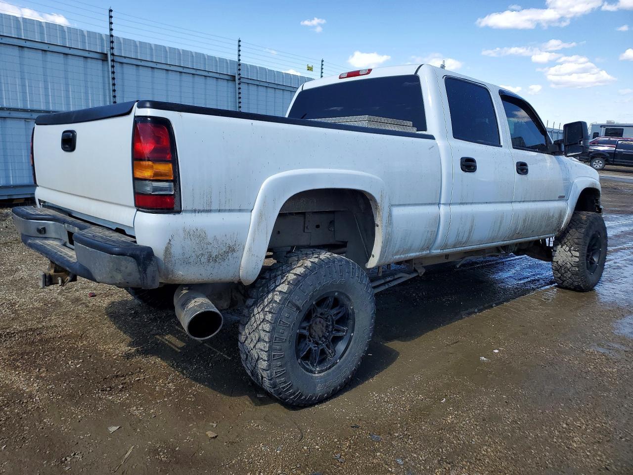 2005 GMC Sierra K2500 Heavy Duty - Фото 3
