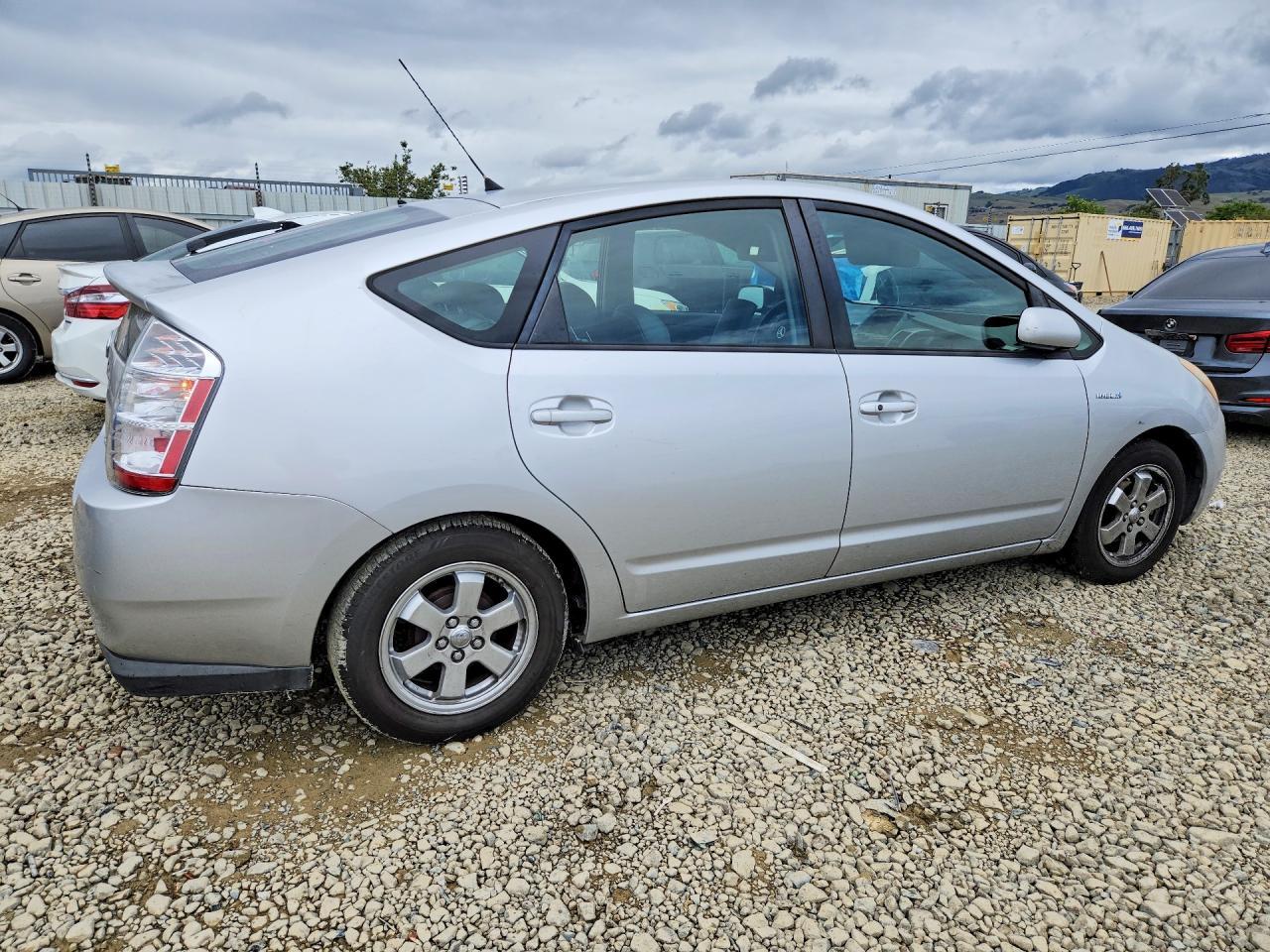 2006 Toyota Prius Base - Фото 3