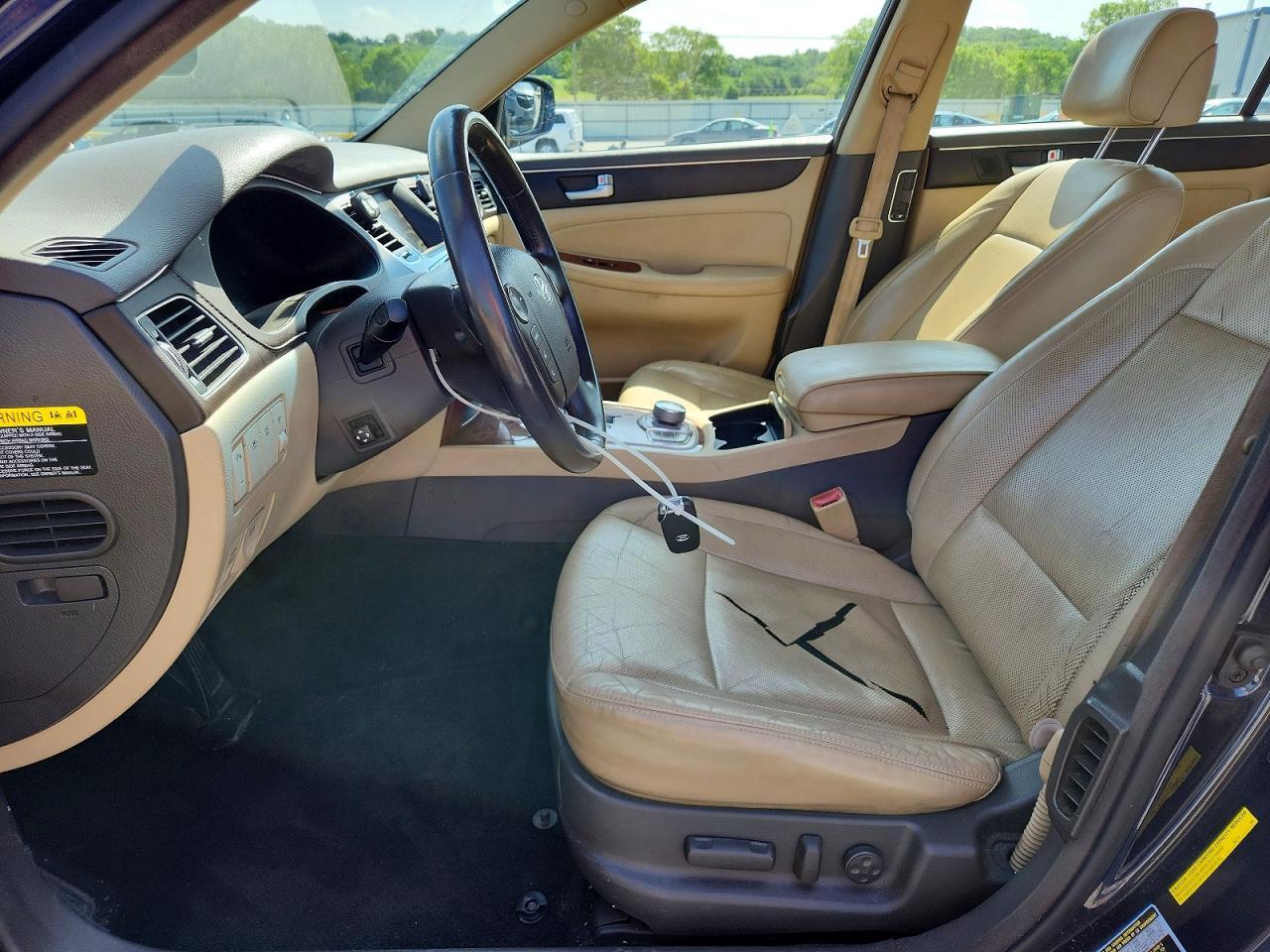 2012 Hyundai Genesis 3.8L - Фото 7