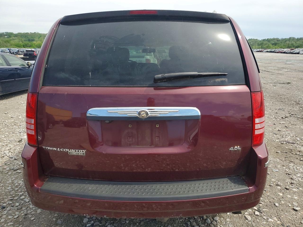 2008 Chrysler Town And Country - Image 6