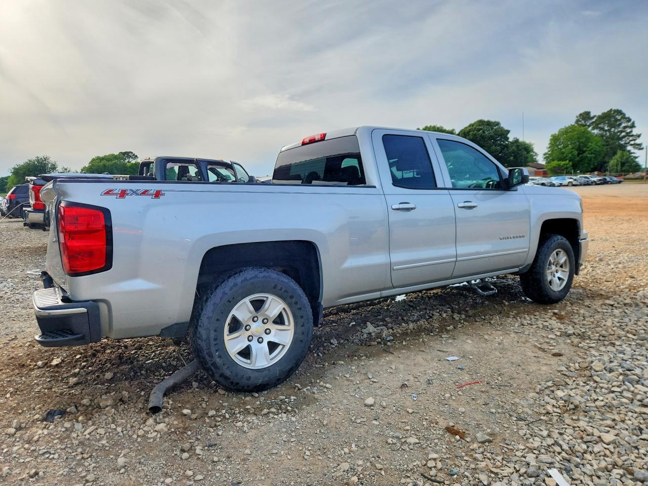 2015 Chevrolet Silverado K1500 Lt - Фото 3