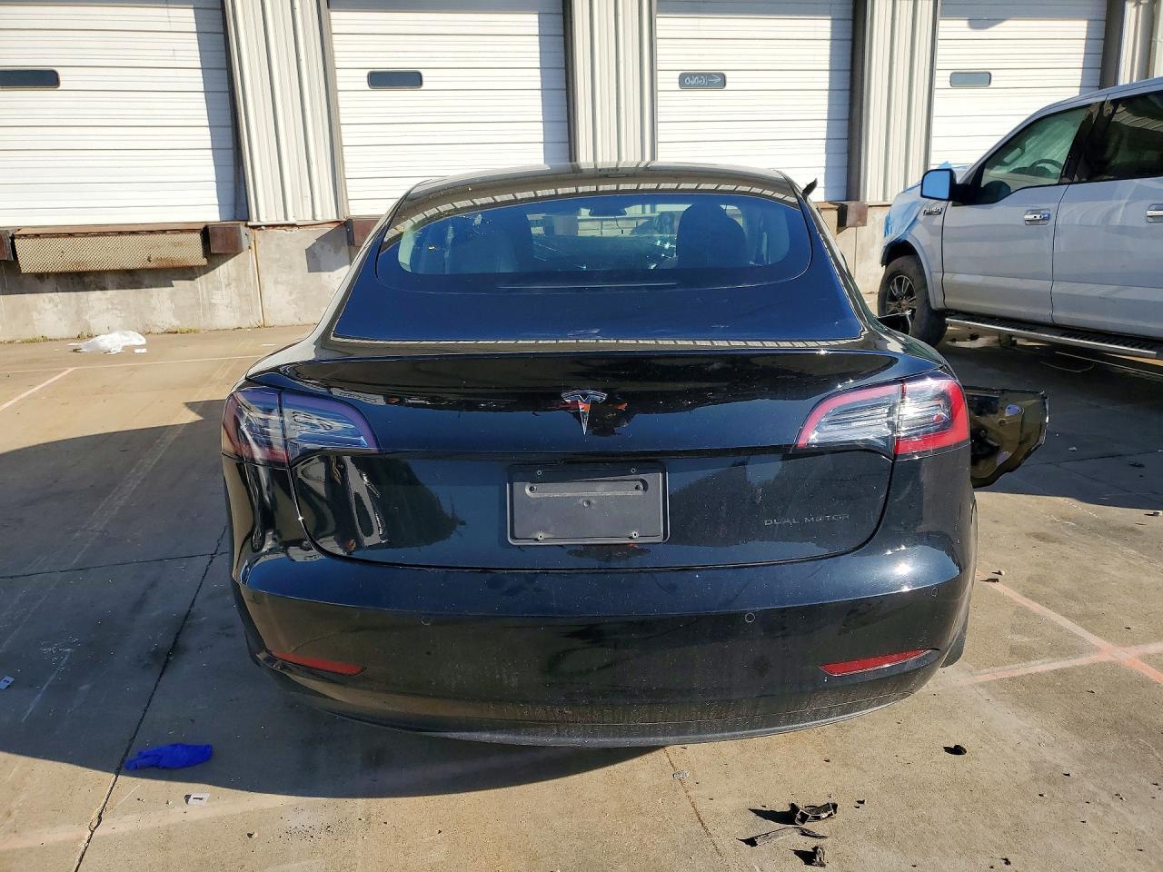 2021 Tesla Model 3 - Фото 6