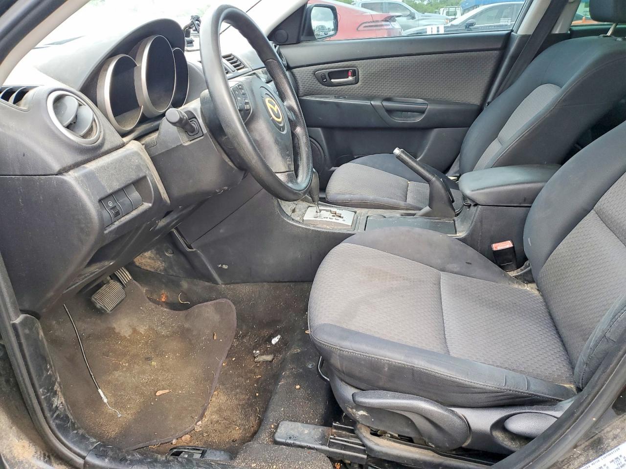 2005 Mazda 3 I - Image 7