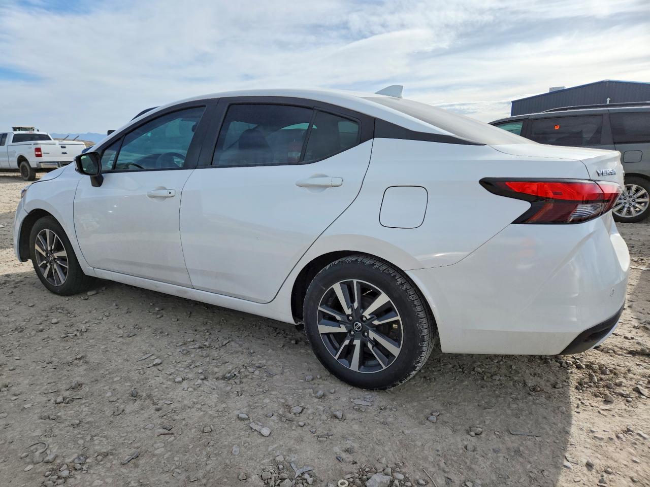 2020 Nissan Versa Sv - Фото 2