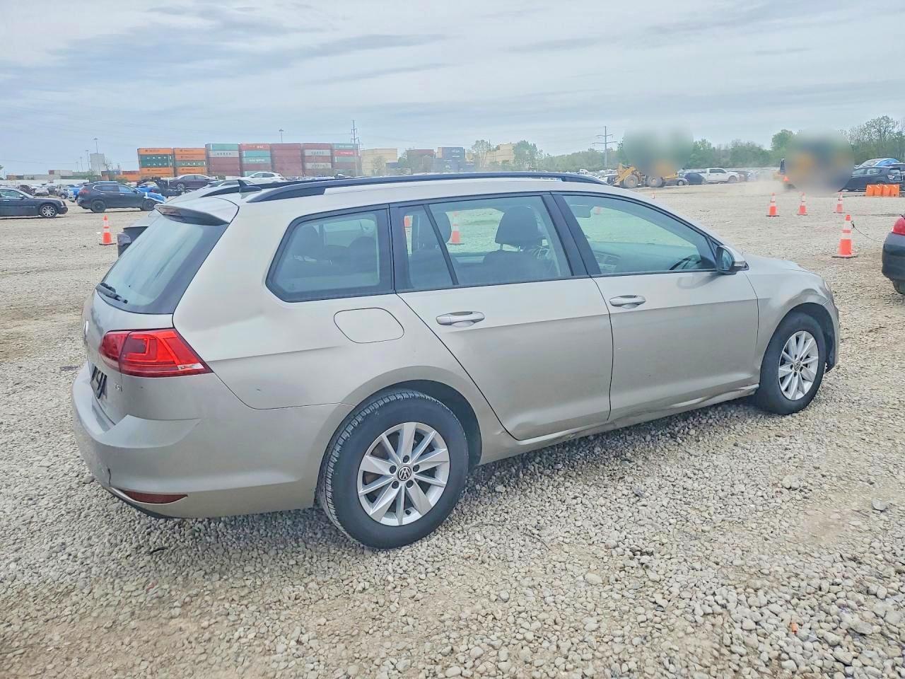 2017 Volkswagen Golf Sportwagen S - Image 3