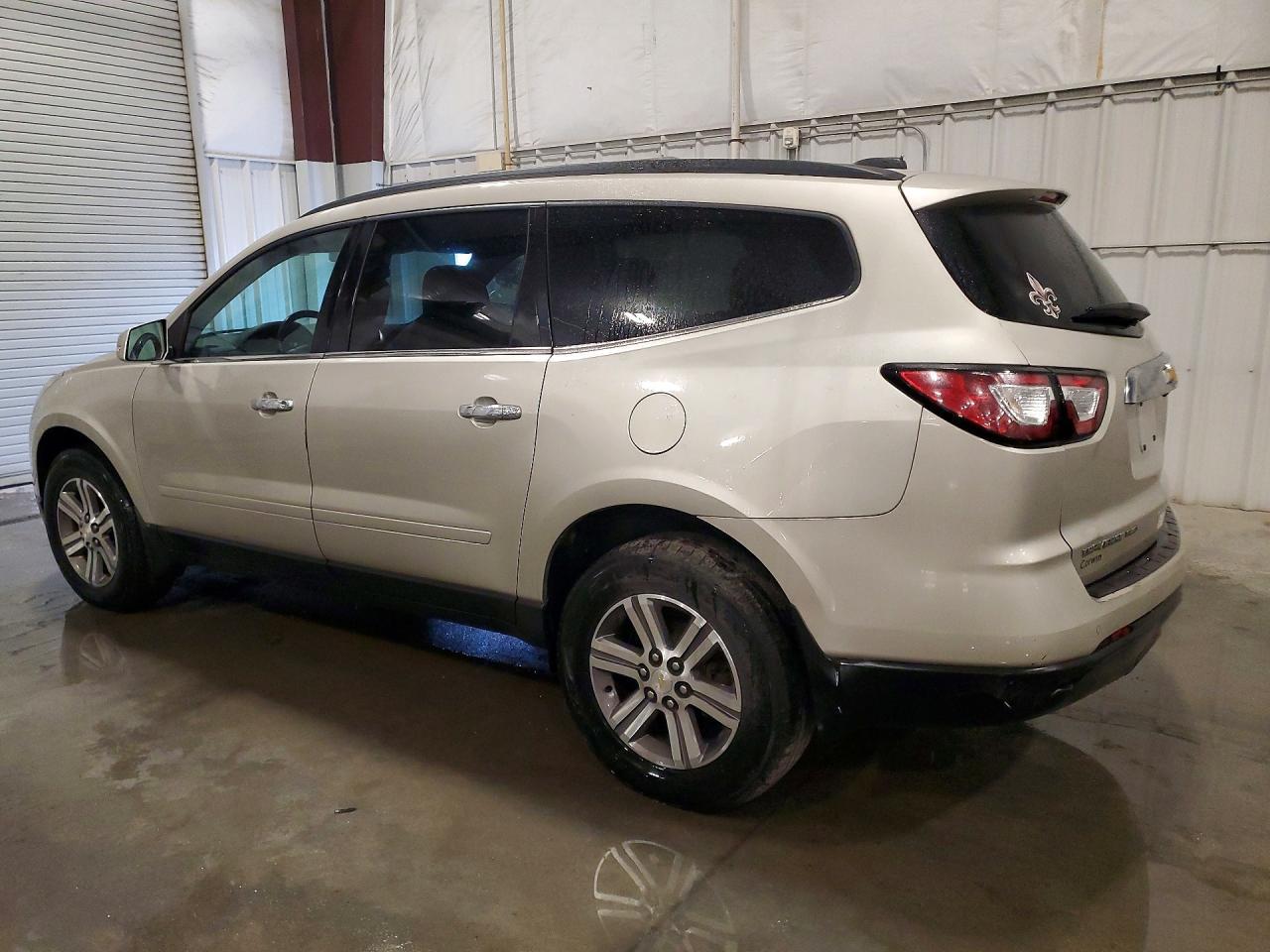 2017 Chevrolet Traverse Lt - Image 2