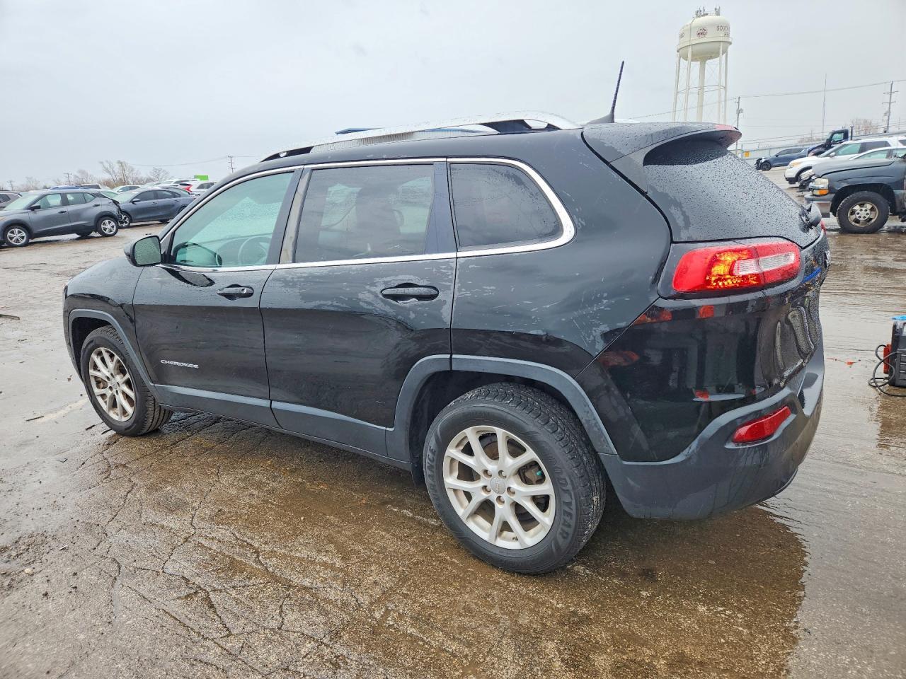 2018 Jeep Cherokee Latitude Plus - Фото 2