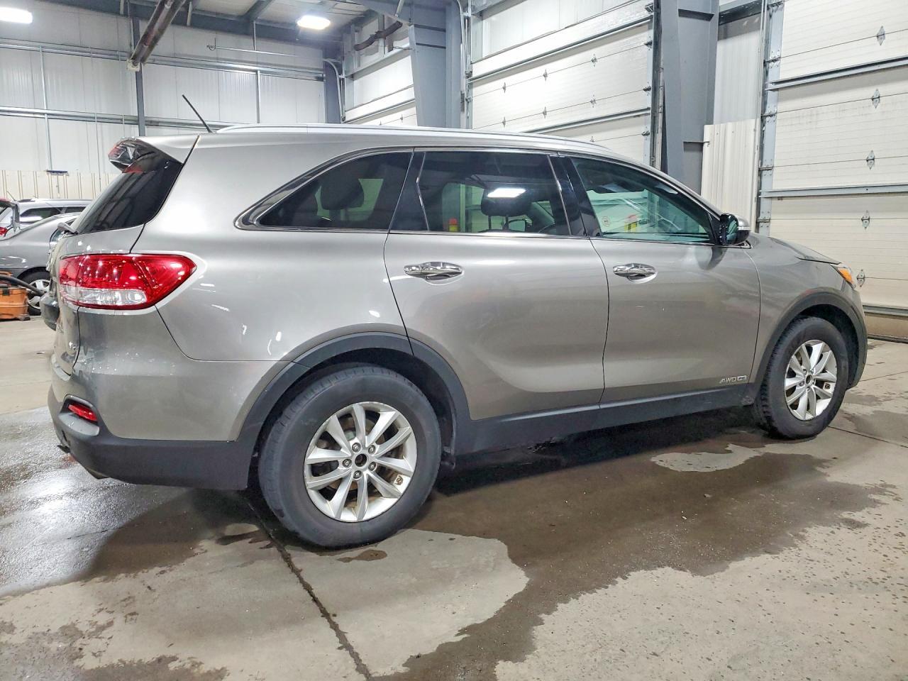 2017 Kia Sorento Lx V6 - Image 3