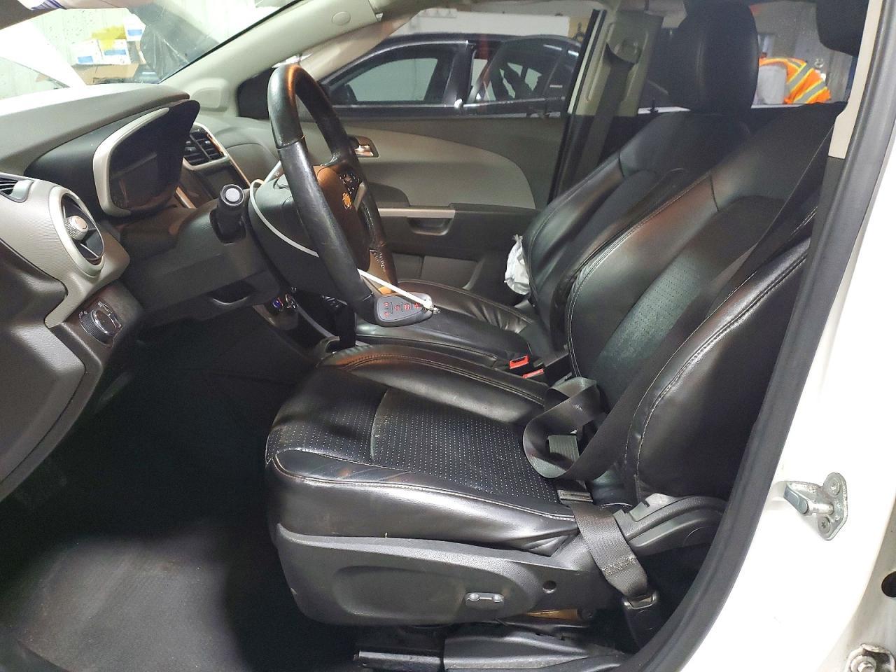 2019 Chevrolet Sonic Premier - Фото 7