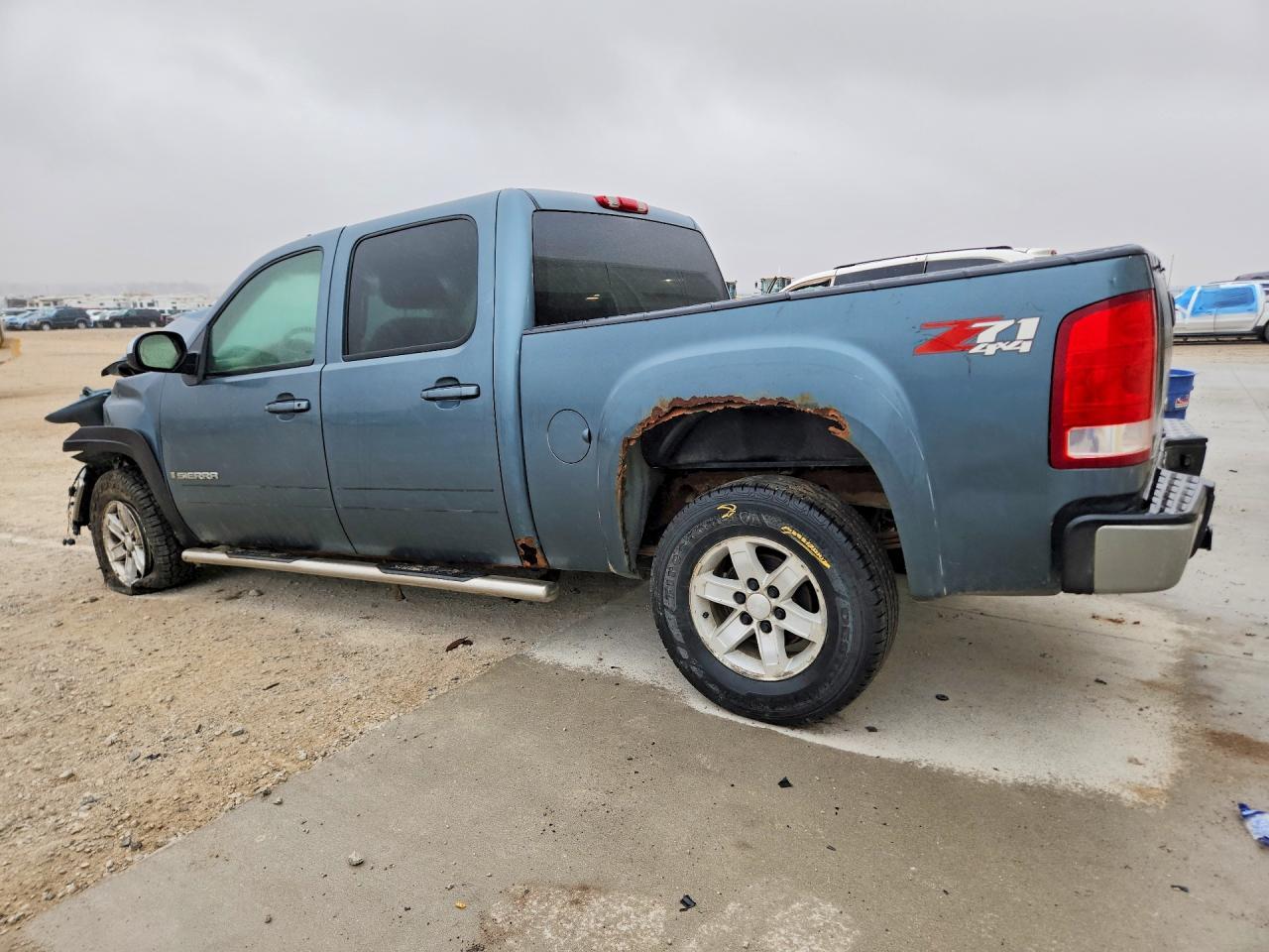2007 GMC New Sierra K1500 - Фото 2