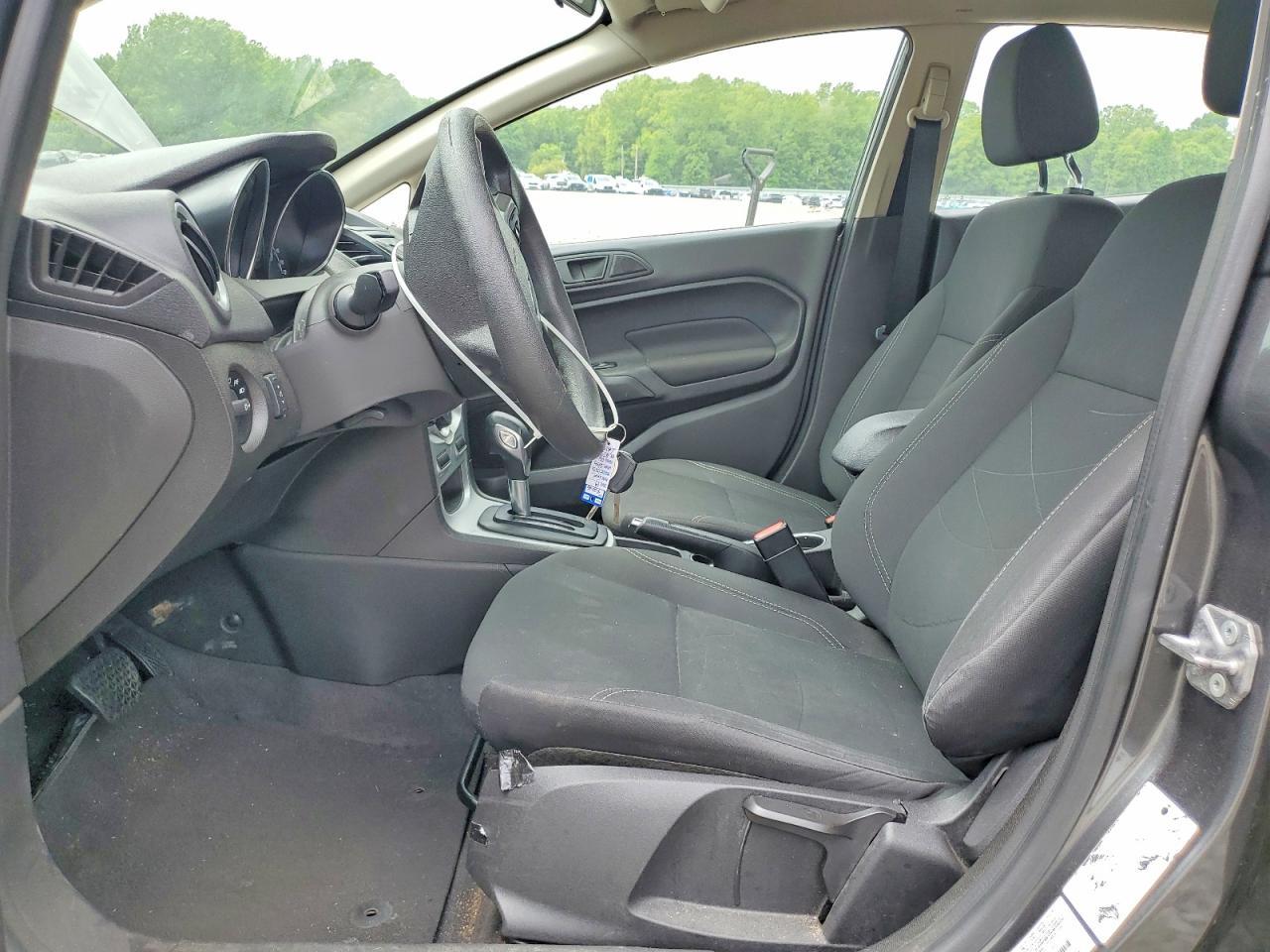 2019 Ford Fiesta Se - Image 7