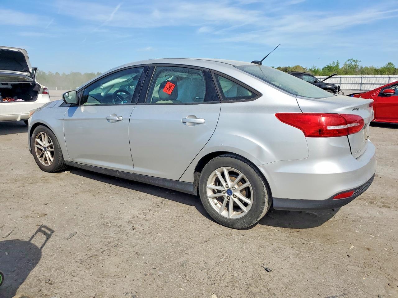 2017 Ford Focus Se - Фото 2