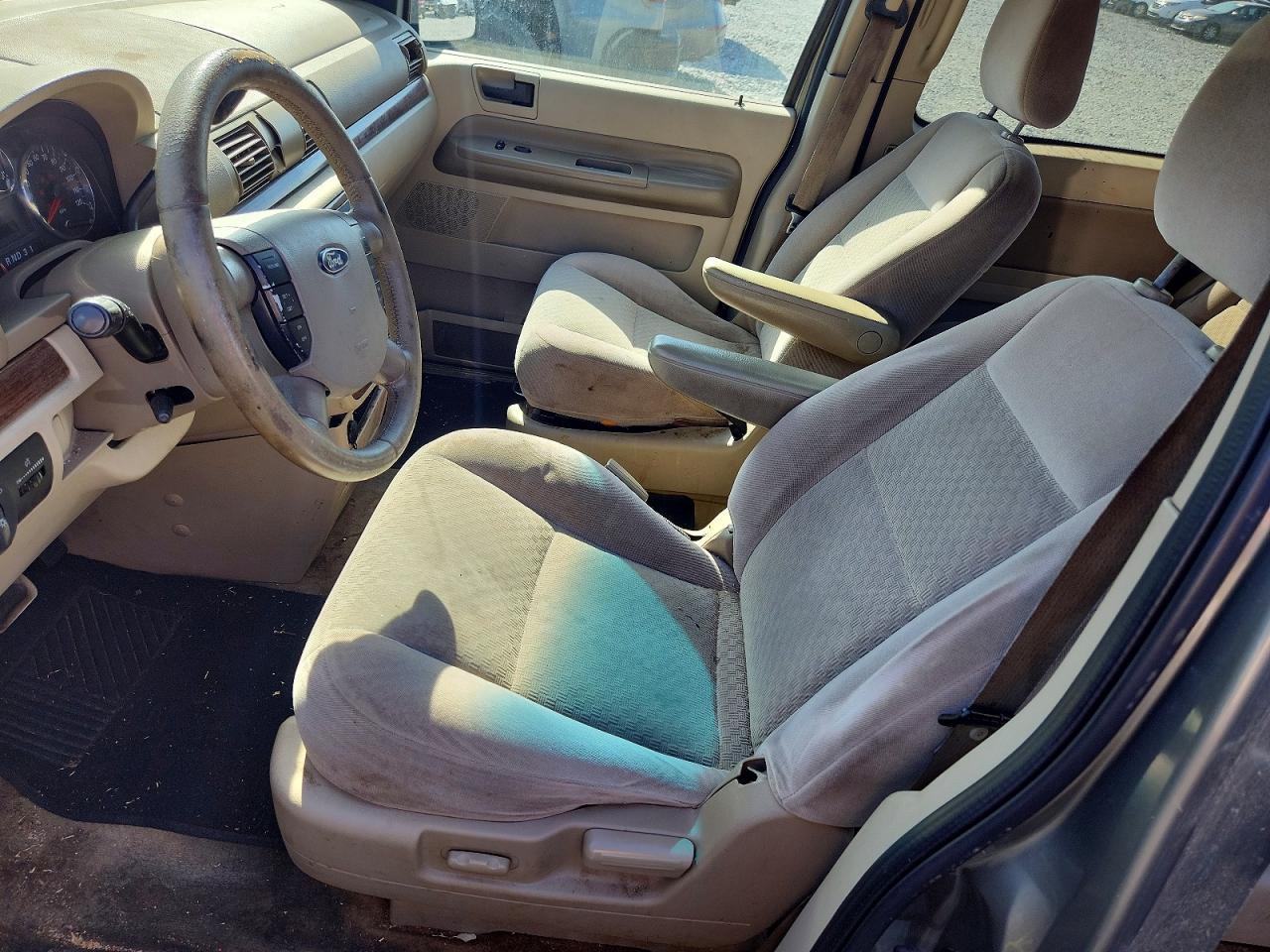 2005 Ford Freestar - Фото 7