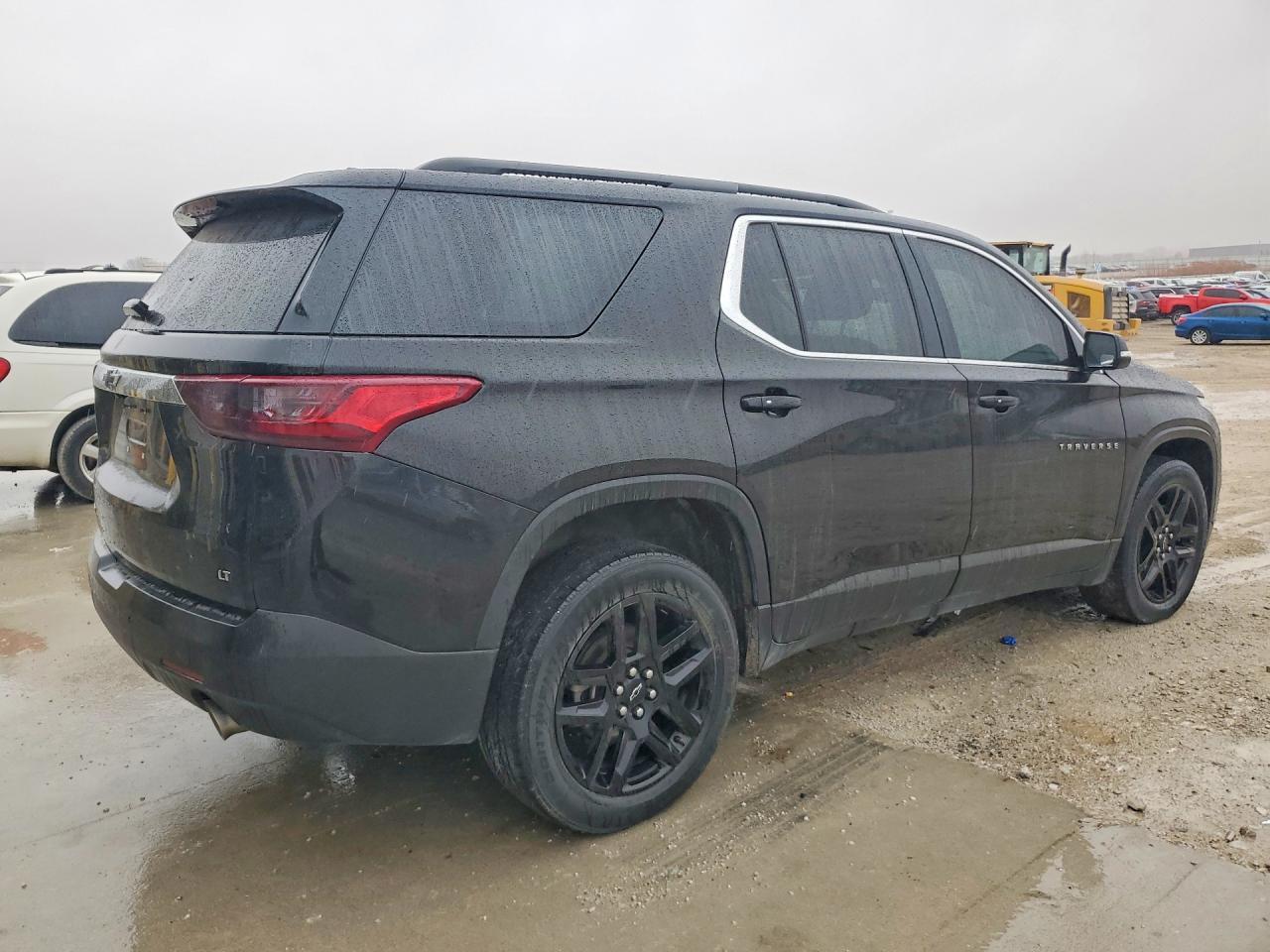 2021 Chevrolet Traverse Lt - Фото 3