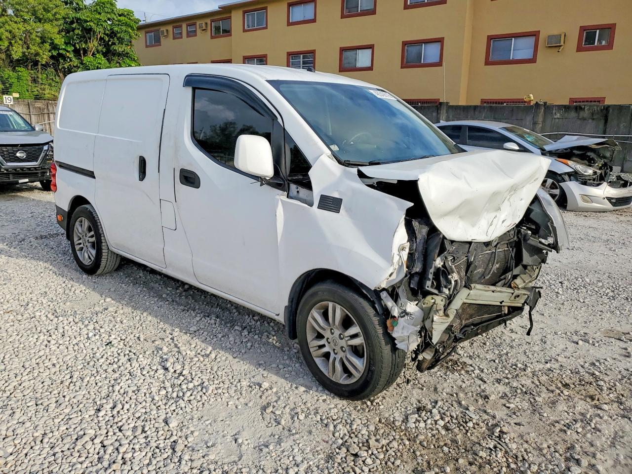 2017 Nissan Nv200 Sv - Image 4