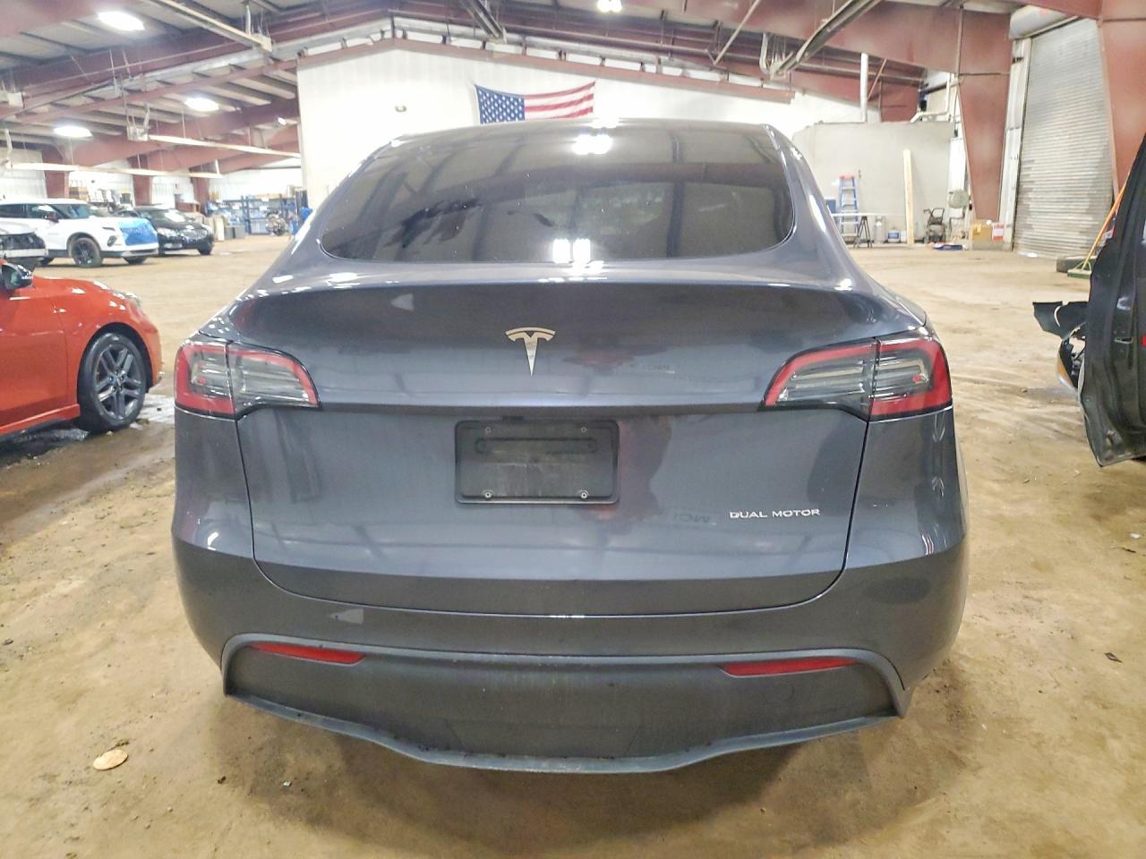 2023 Tesla Model Y - Image 6