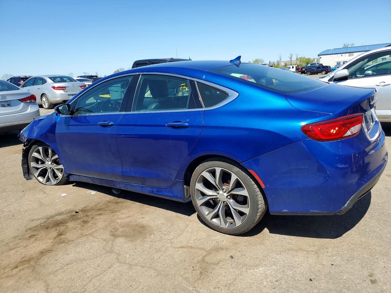 2015 Chrysler 200 C - Фото 2