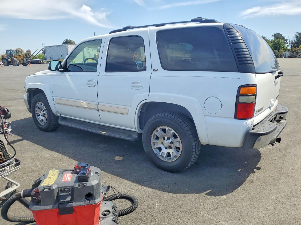 2005 Chevrolet Tahoe K1500 - Фото 2