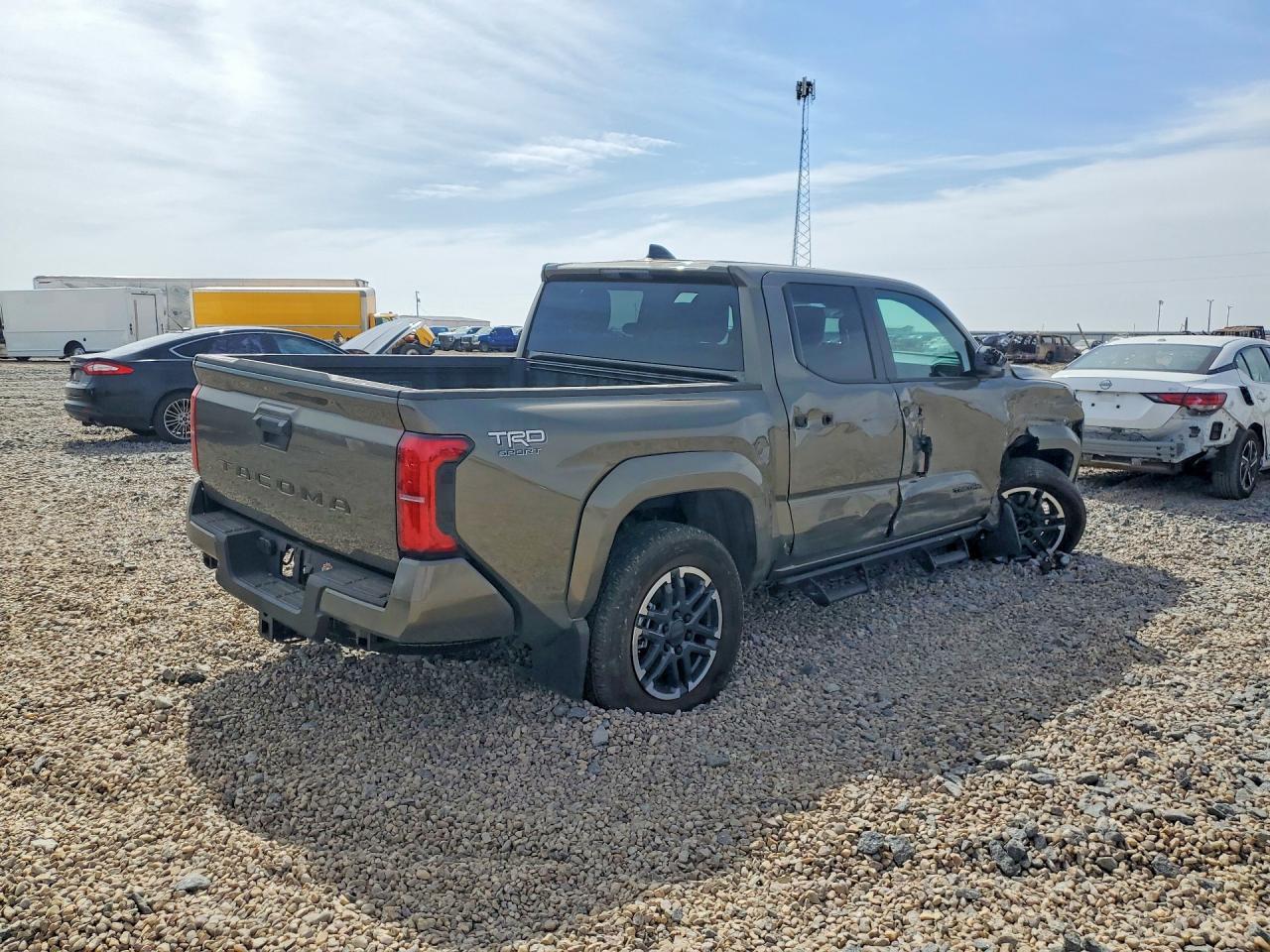 2025 Toyota Tacoma Trd Sport - Фото 3