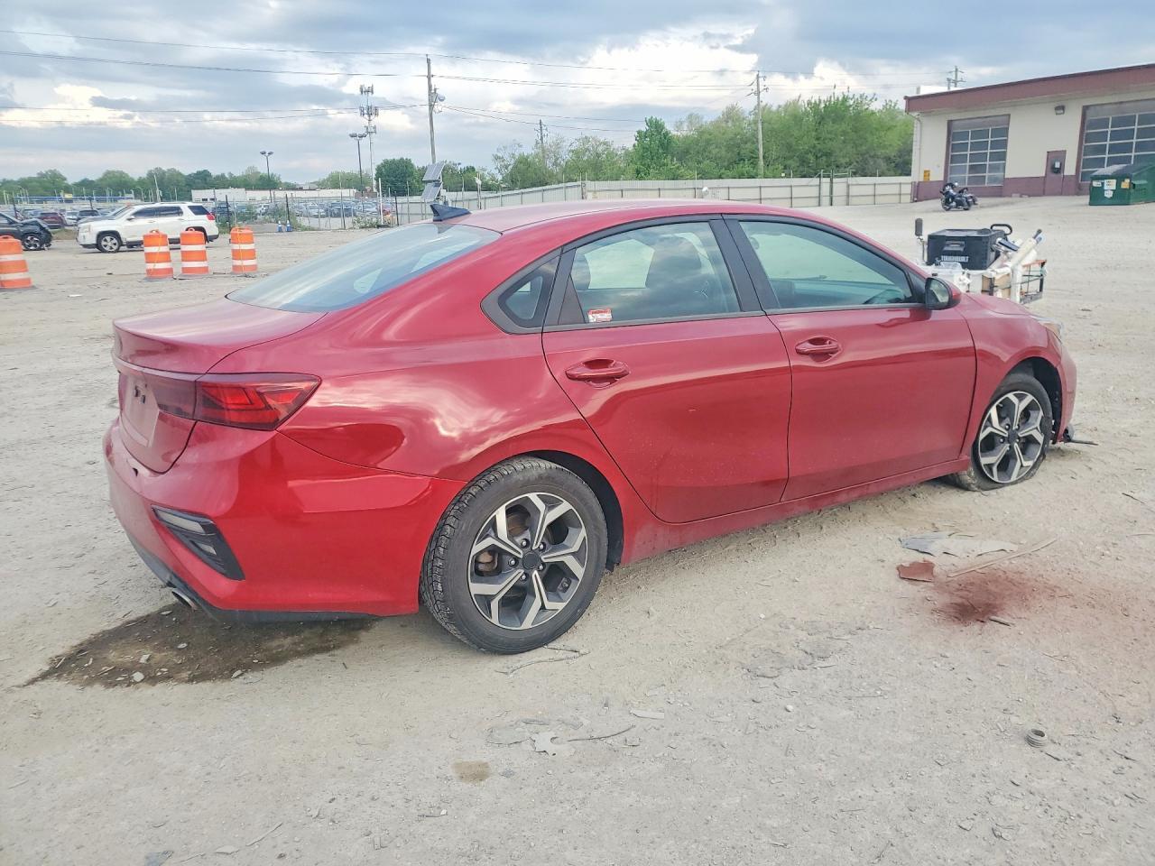 2019 Kia Forte Lxs - Фото 3