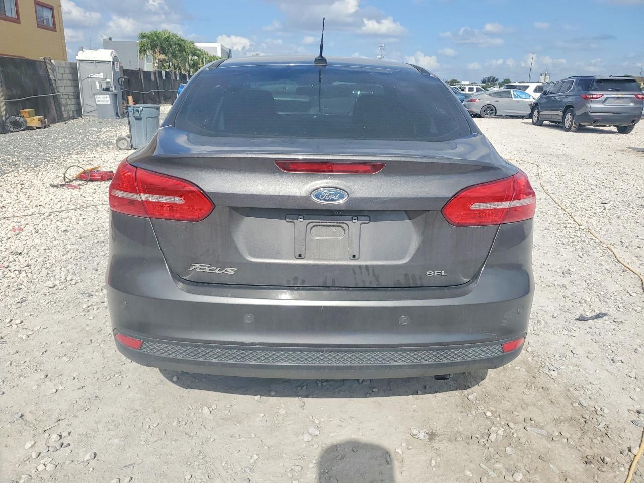 2018 Ford Focus Sel - Image 6
