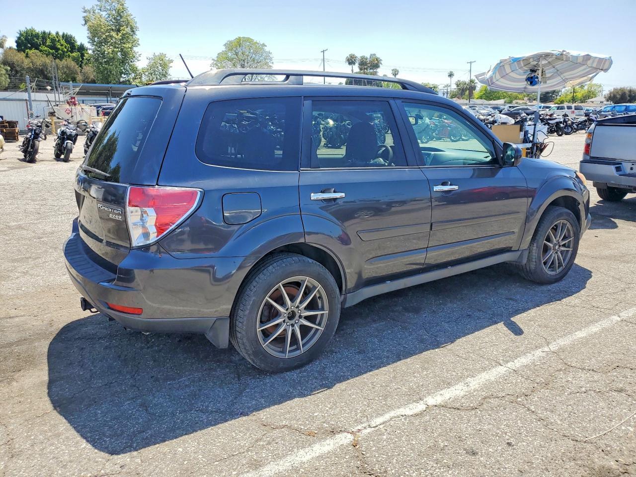 2013 Subaru Forester 2.5X Premium - Image 3