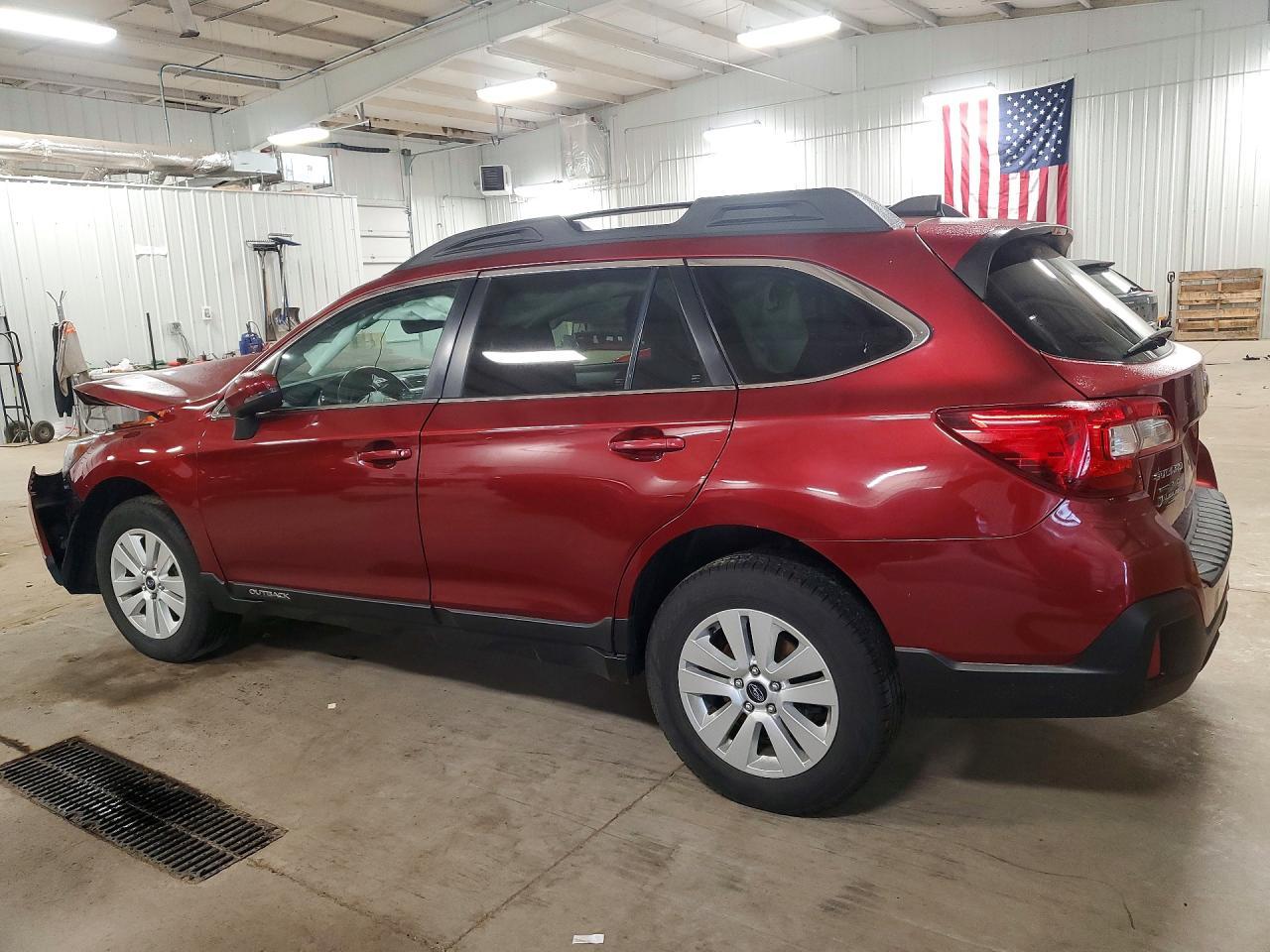 2018 Subaru Outback 2.5I Premium - Image 2